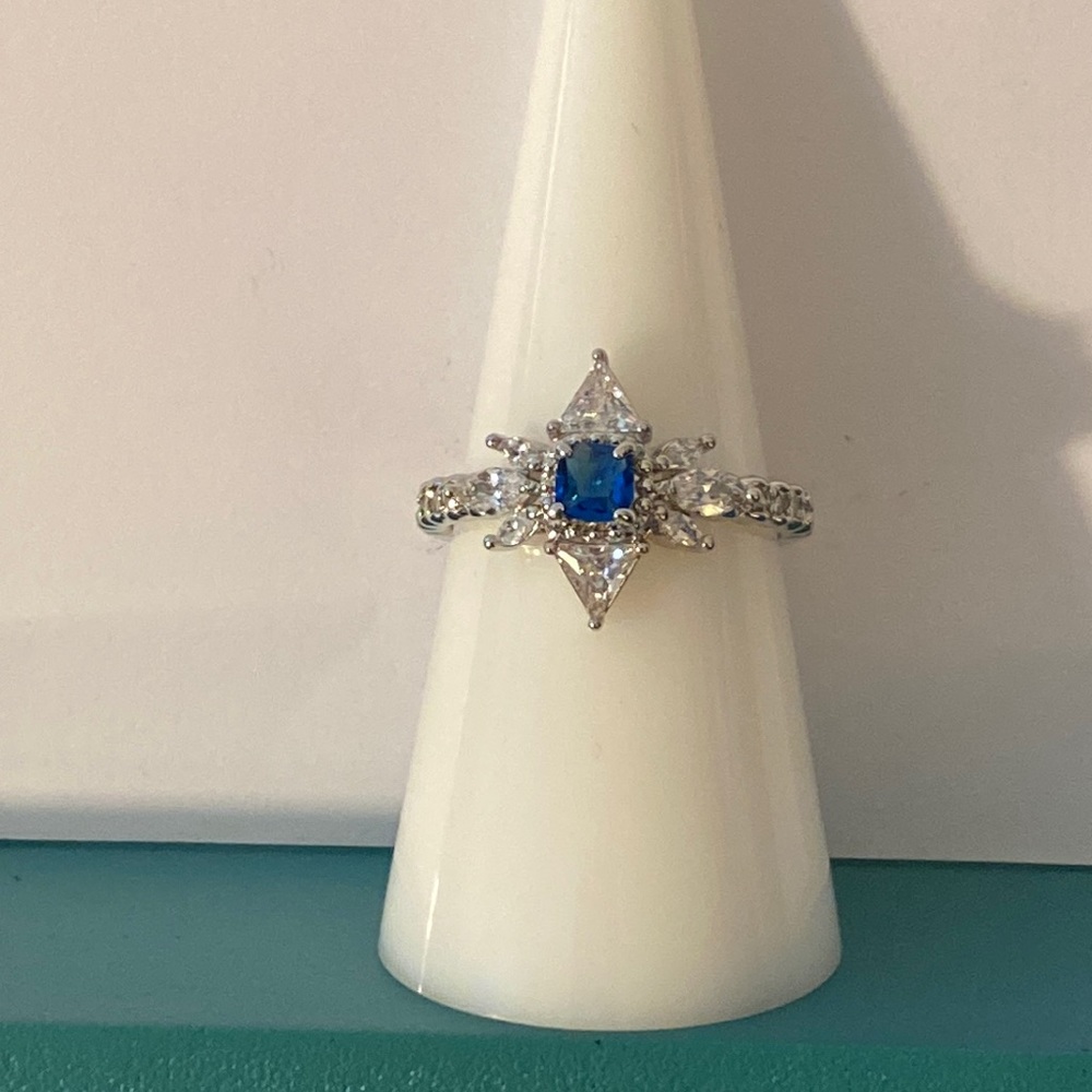 Bomb Party Ring RBP3952 Love and Honey